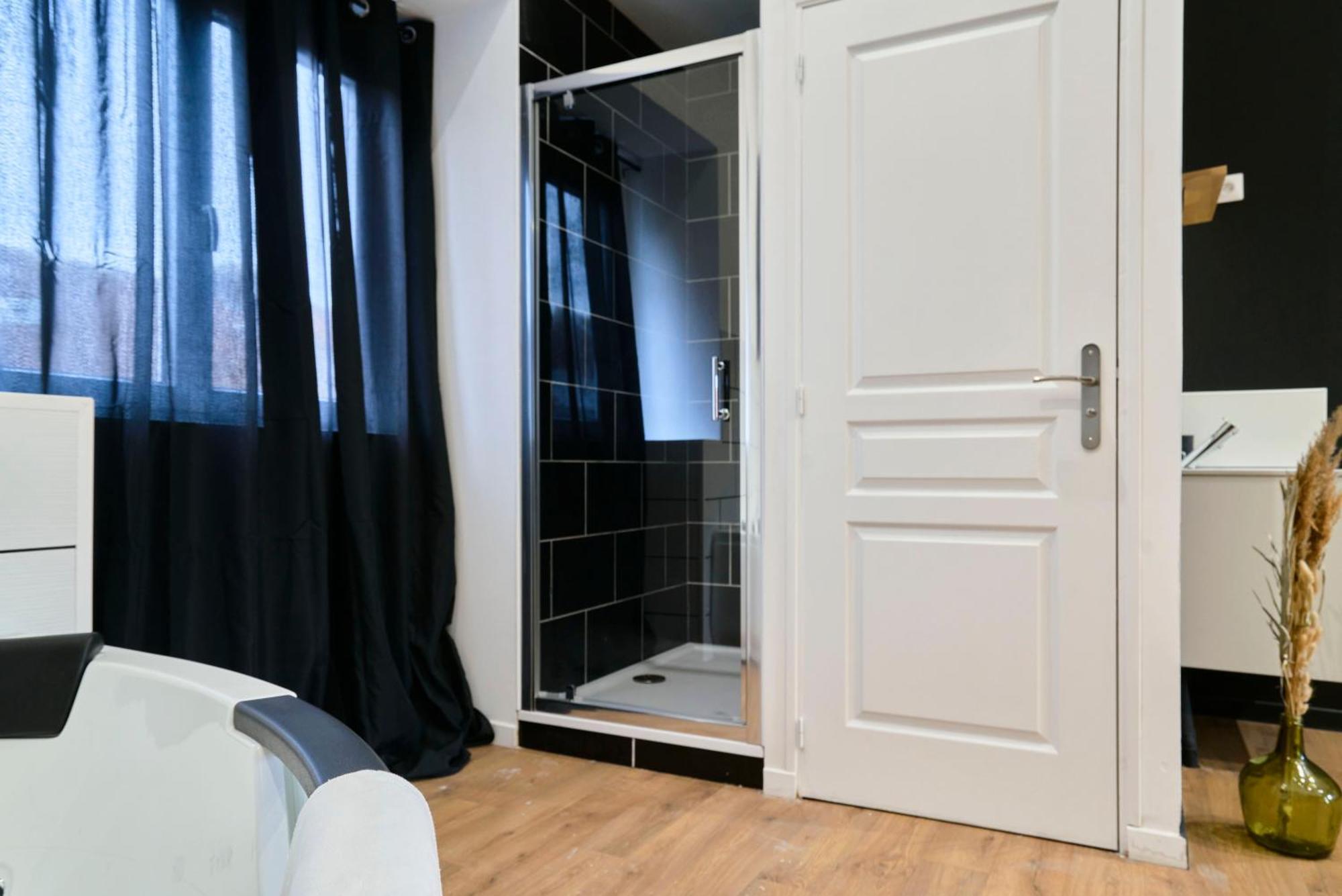 Appartamento Ng Prestige - Lille L Roubaix Trichon - Balneo - Netflix - Wifi Esterno foto